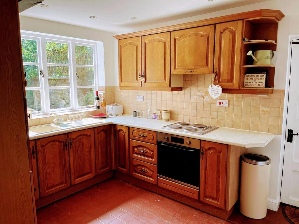 Grade II listed cottage Bridgnorth Pass The Keys, Bridgnorth