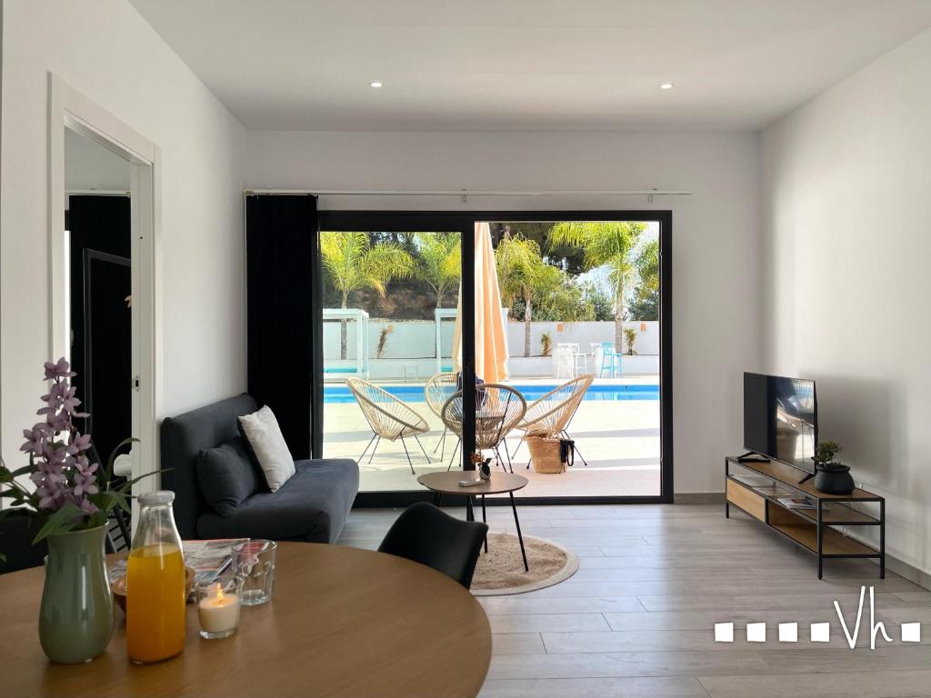 VH Costa Blanca- APARTAMENTO MARTA BEACH 1 - 2