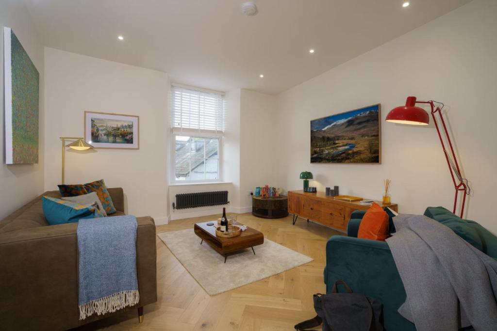 Fell View Residences Modern Escape by LetMeStay, Ambleside