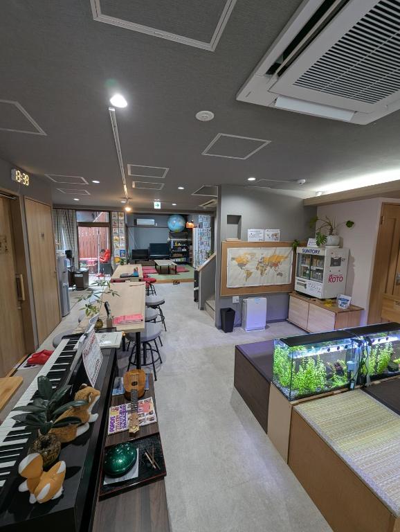 Shared lounge/TV area