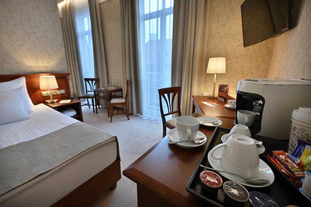Hotel Rott — Hotel rooms in Prague, Prague