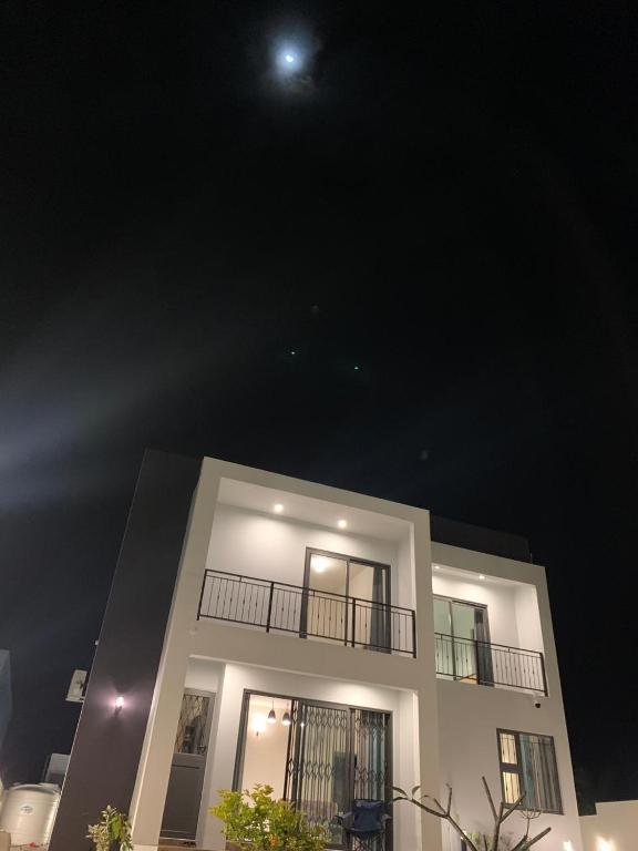 LuxNar Beach GF, La Gaulette