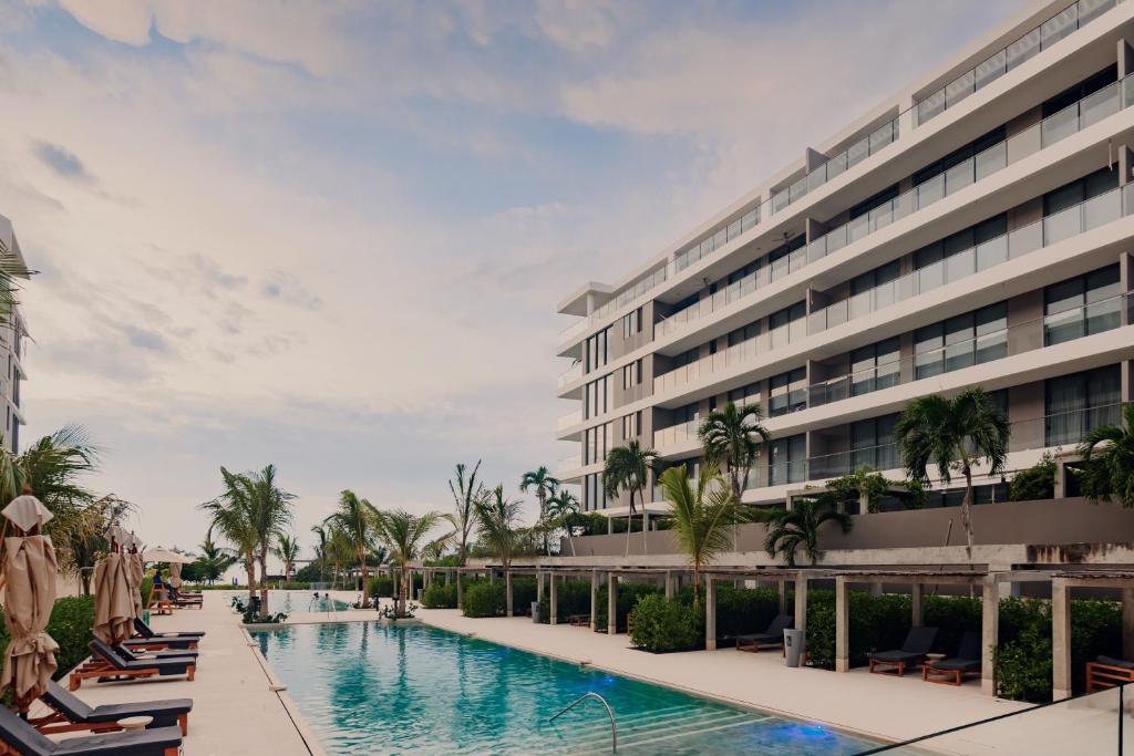 Beautiful Cartagena Apartment with Private Pool & Cabana - 2