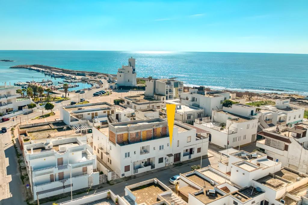 Grande struttura con piu camere, Torre San Giovanni Ugento