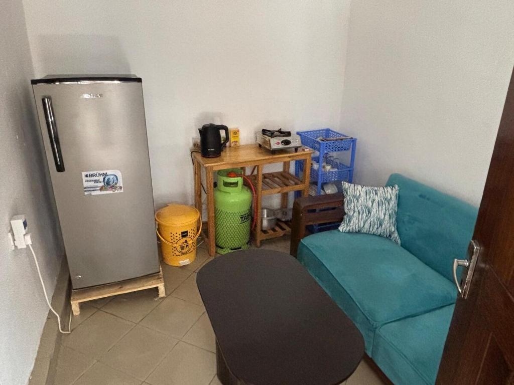 Gillian's Tiny Apartment, Dar es Salaam