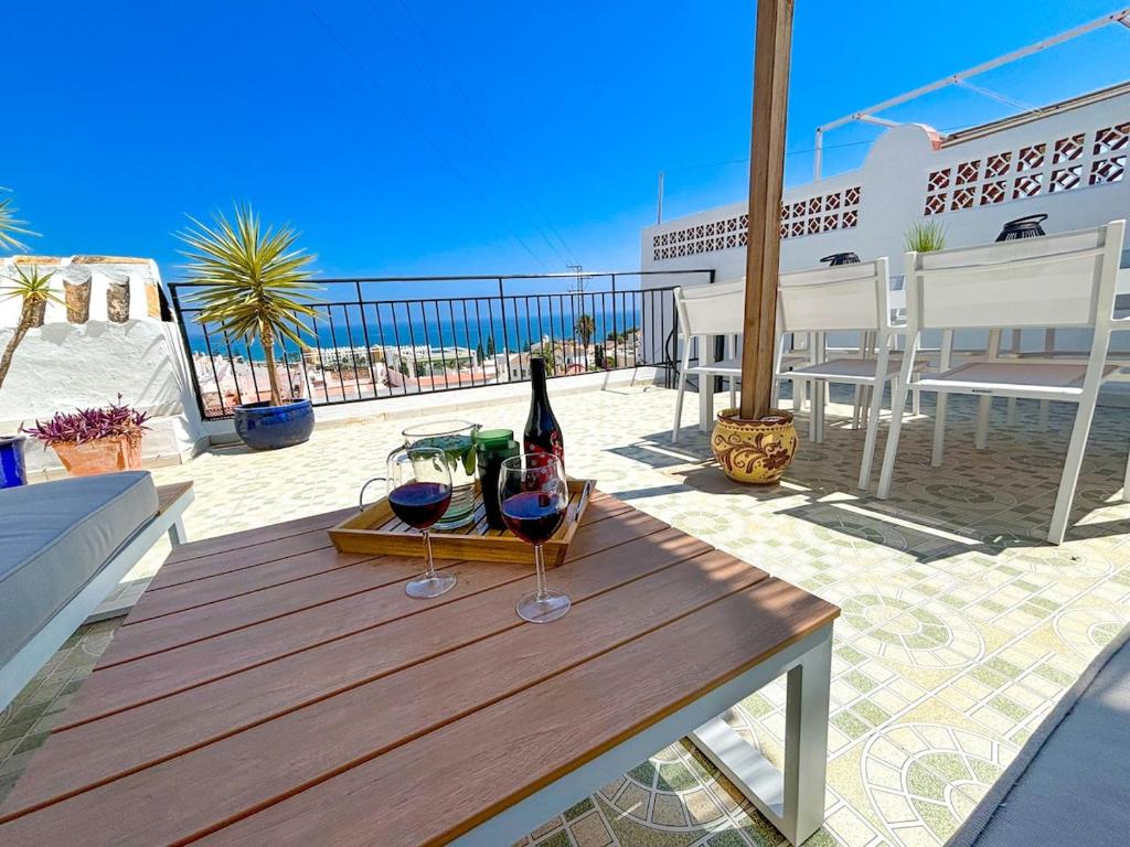 A2407 Charming Townhouse with sea views and pool - 4