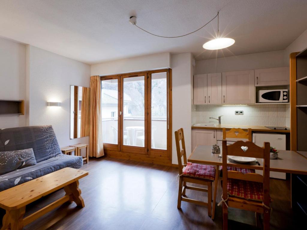 Studio cosy avec balcon et WiFi à Brides - 1
