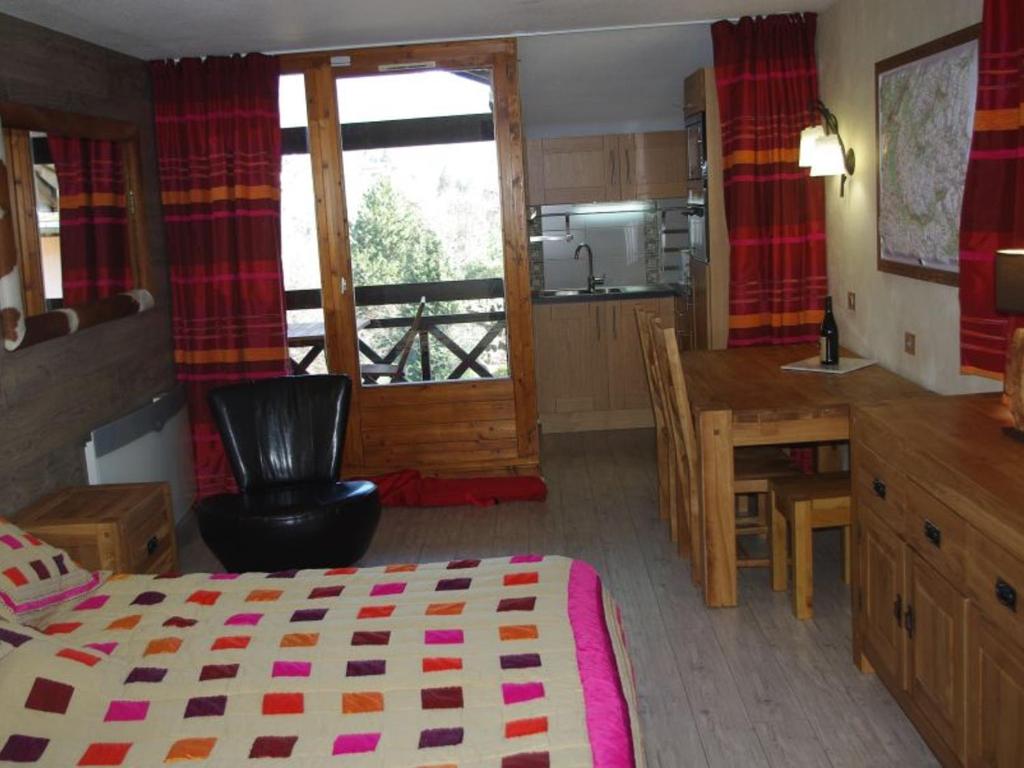 Studio moderne 4 pers avec wifi et parking à Brides-les-Bains - 5