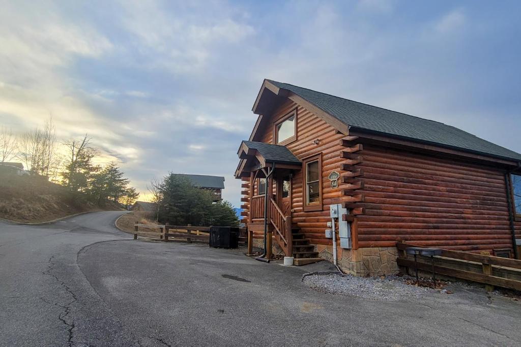 Old Glory, Sevierville
