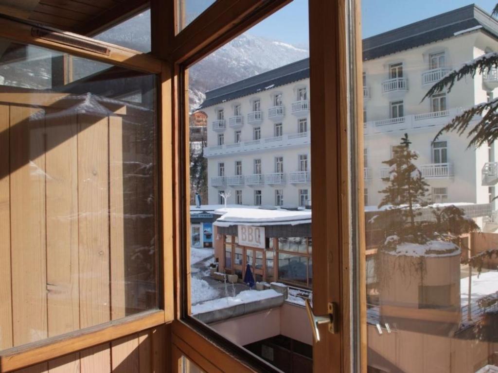 Studio confortable avec balcon, Wi-Fi et parking à Brides-les-Bains pour 4 pers - 5