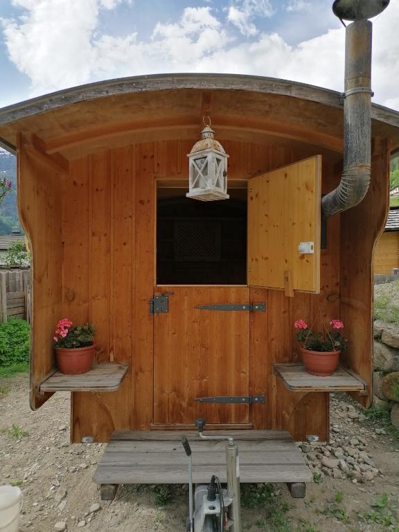 Schlosswirts Wohnmobilstellplatz, Schäferwagen und Bauwagen Großglockner Hochalpenstrasse - 3