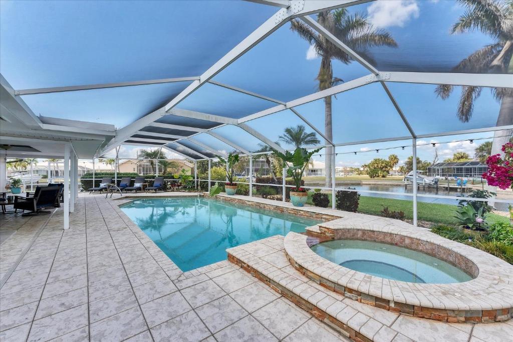 803 Napoli, Punta Gorda