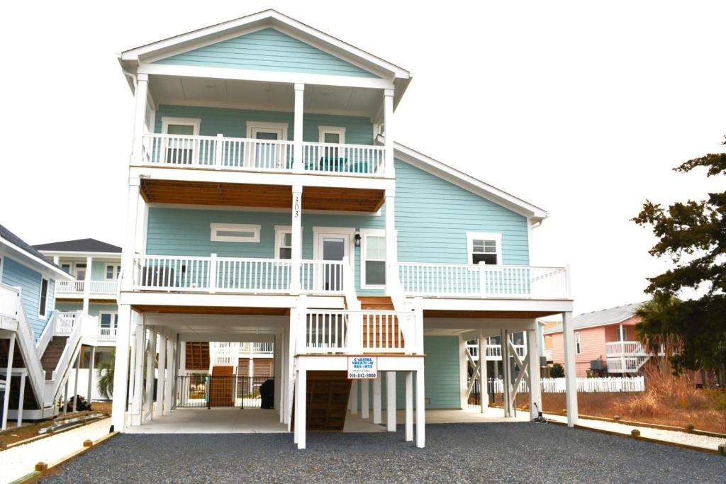 Coastal Chaos 303 Sand Piper Ln, home, Holden Beach