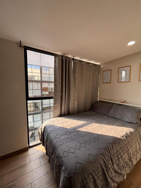 Habitación privada en departamento compartido centro de la cuidad de México en Buenavista cerca de reforma, revolución, zocalo - 1