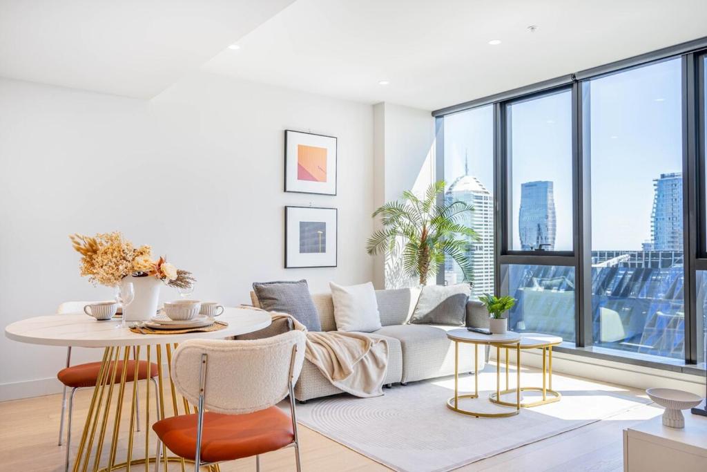 Elegant 1B apt Central Melbourne w unreal view #2 PA44, Melbourne