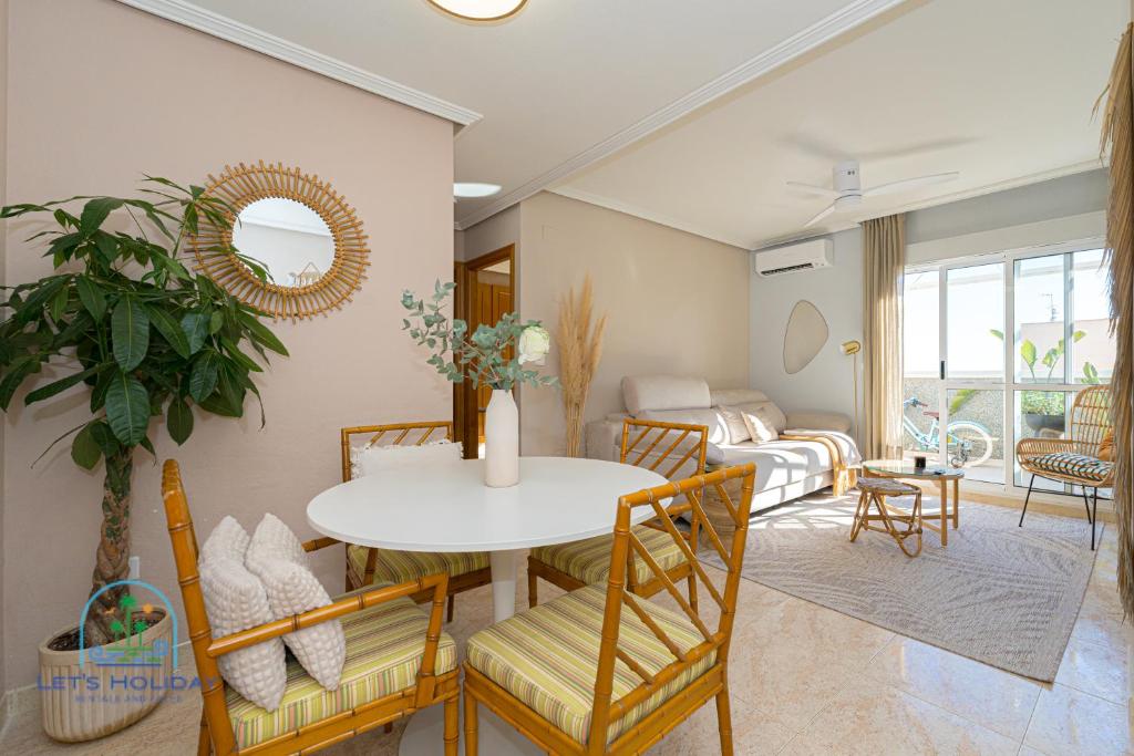 Beach & City Center Apartment Campello - 1
