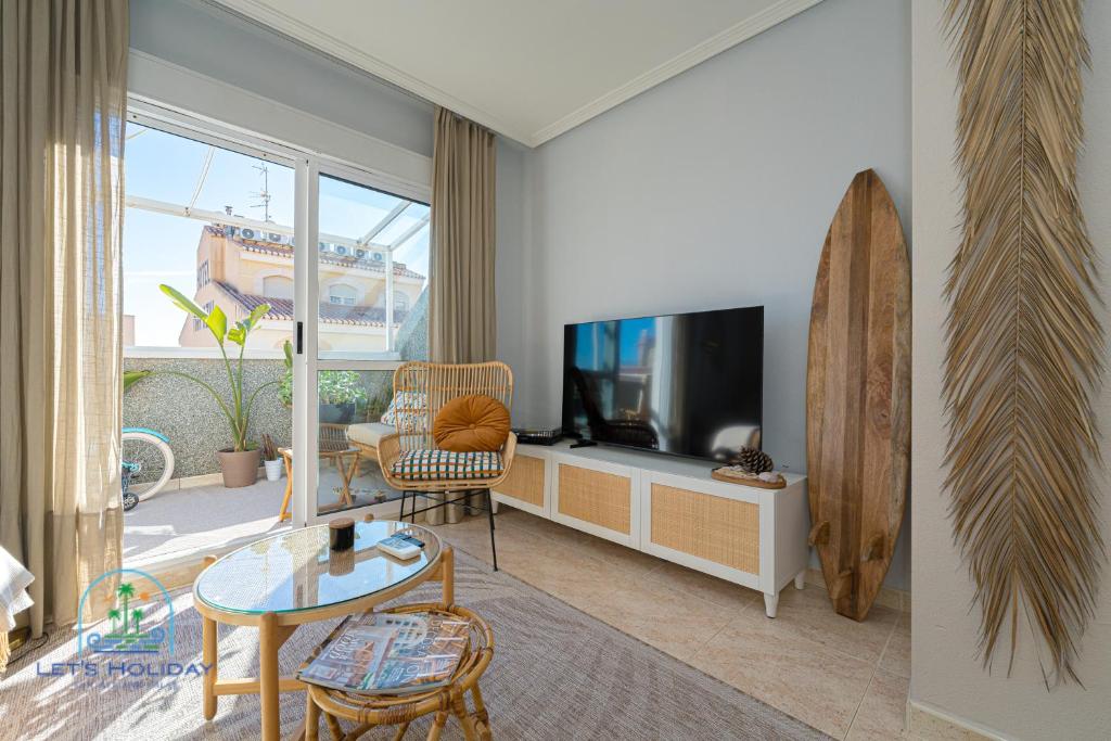 Beach & City Center Apartment Campello - 5
