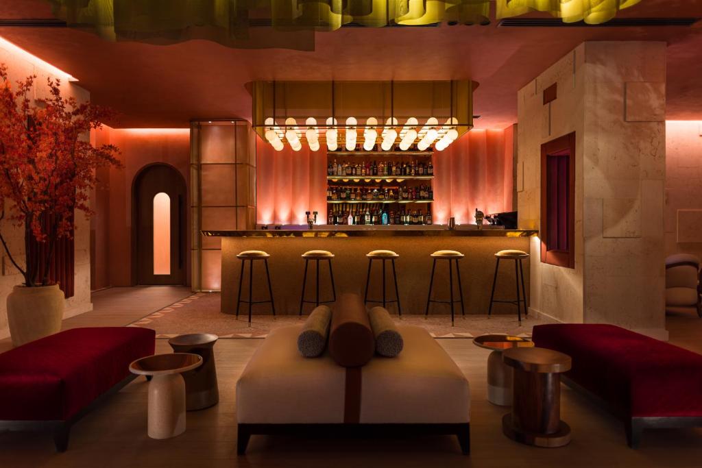 Bar/lounge