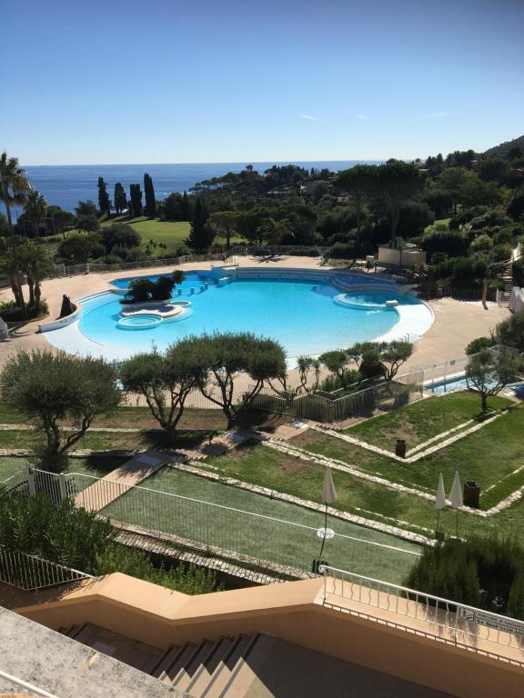 Joli meublé T2 au Cap Esterel vue Esterel et mer - 5