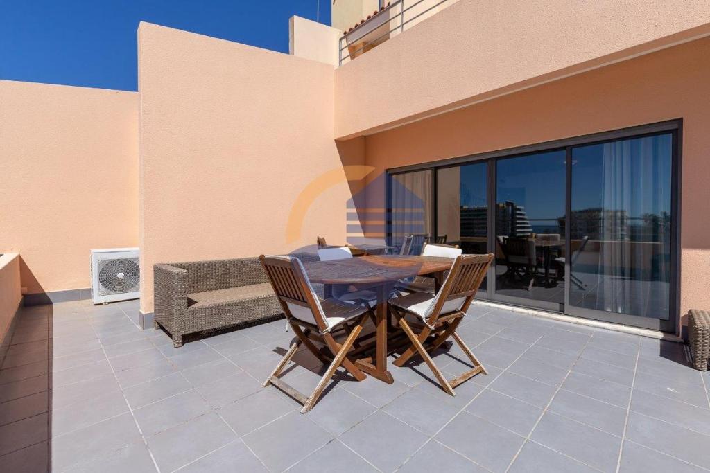 Apartamentos Paraiso Sol da Rocha