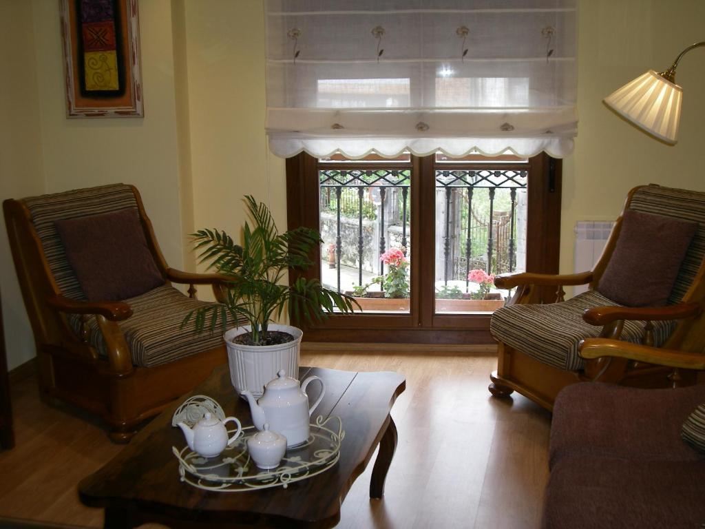 Plaza Laverde Ruiz, Nueva de Llanes