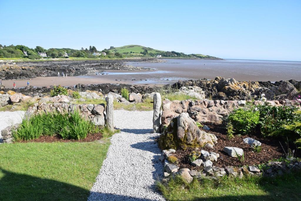 Albany Cottage, Rockcliffe