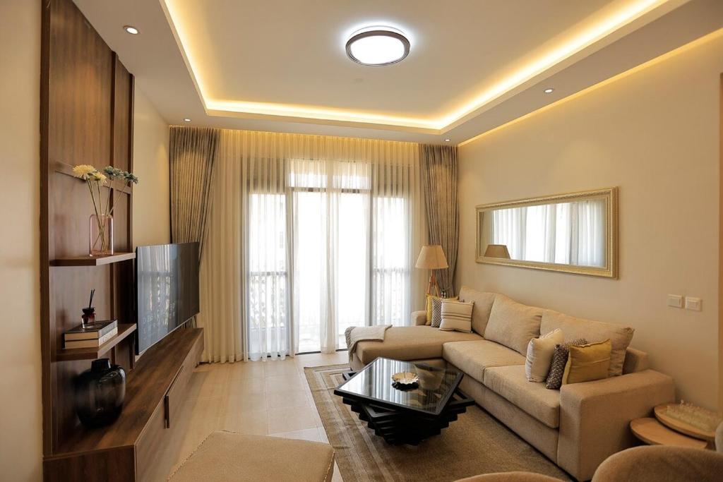 Luxe by the Lake, Entebbe