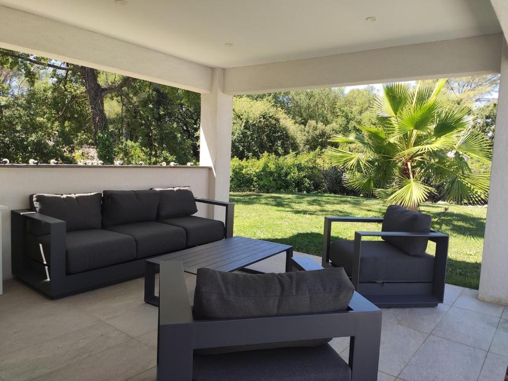 Villa avec piscine au milieu des bois - 5