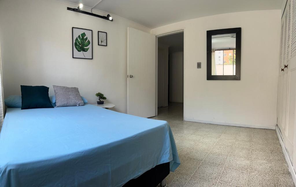 Laureles la castellana habitación 2 - 2