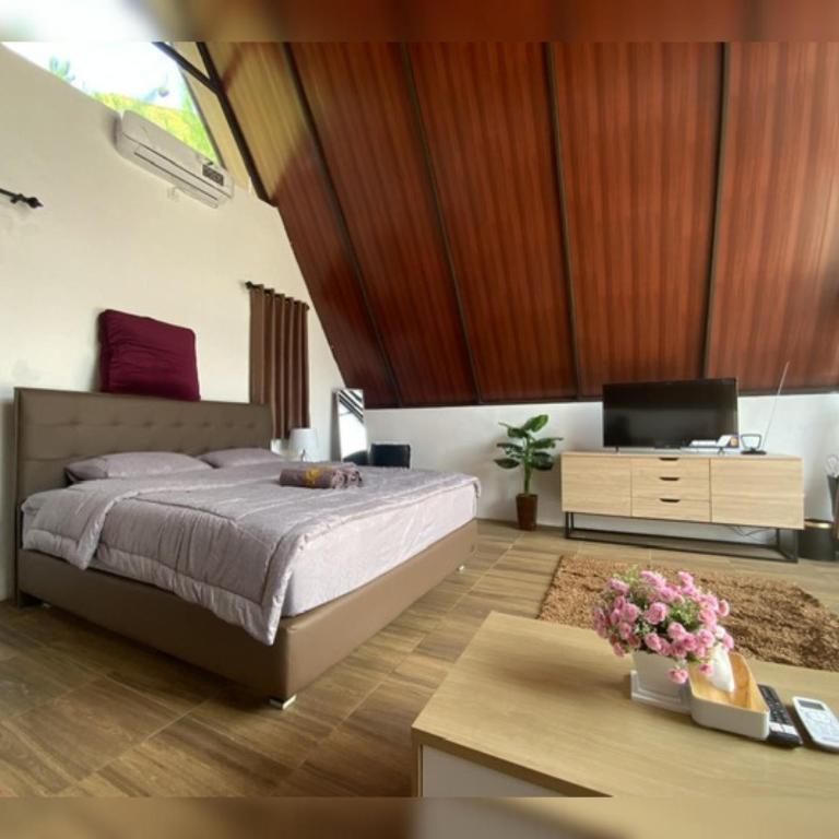 Heavenly 2 &#8211; Private Triangle