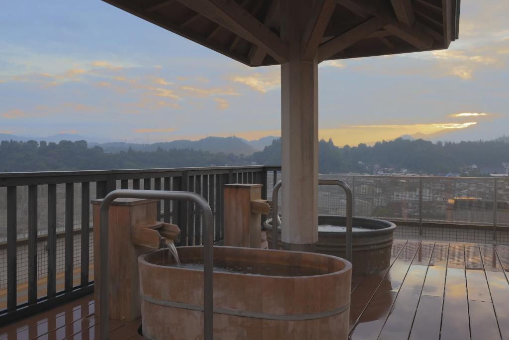 حمام ينبوع ساخن