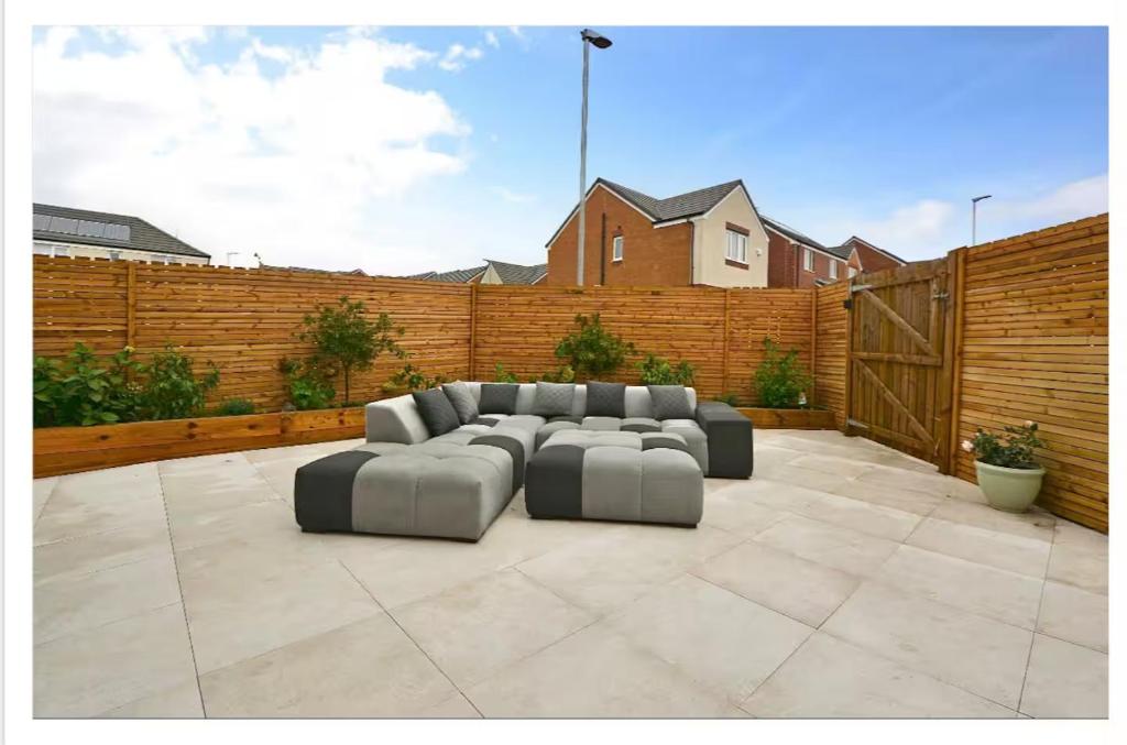 West Coast Home From Home, Stevenston