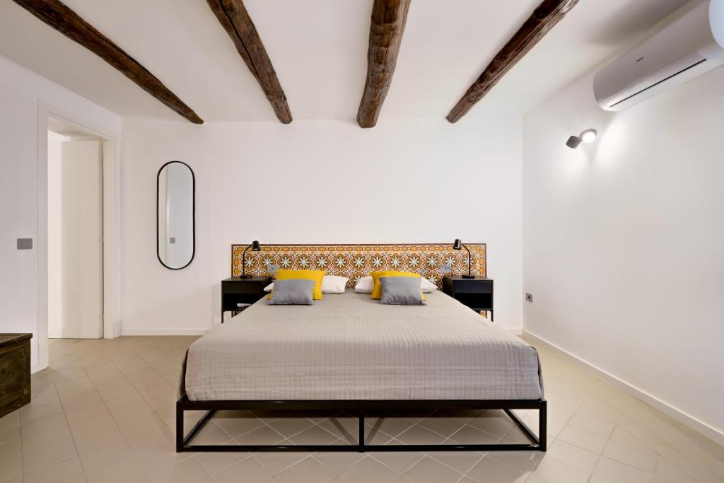 Tra i vicoli di Napoli, La Olivella design e amore - 2