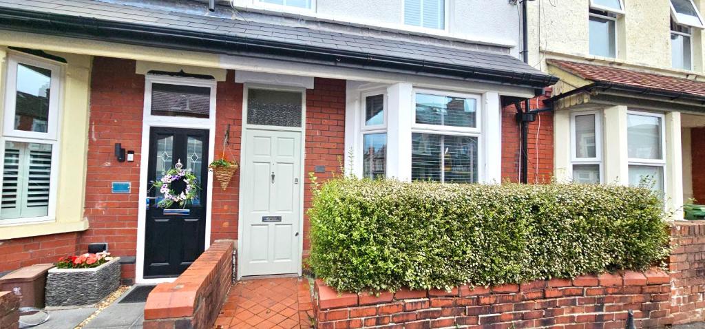 Hazelhurst by Switchback Stays, Cardiff