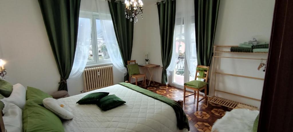 Tirano Express Comfort 2P Appartamento spazioso con vista montagne, ideale per famiglie e gruppi - 1