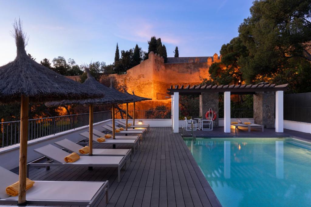 スイミングプール