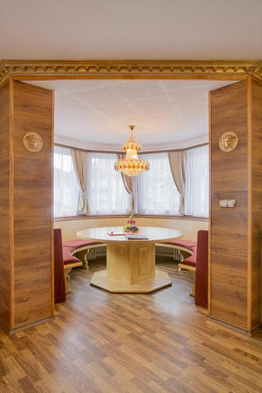 Golden GaPa Central Family Apartment 8 - 2