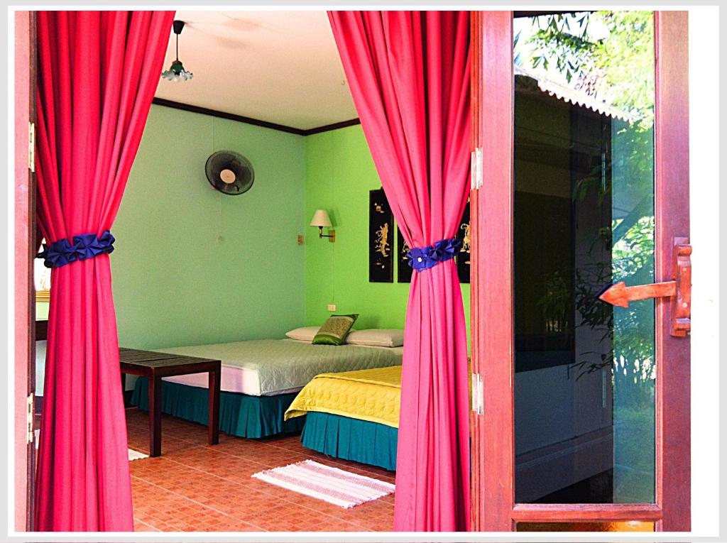 The Emerald Bungalow Resort