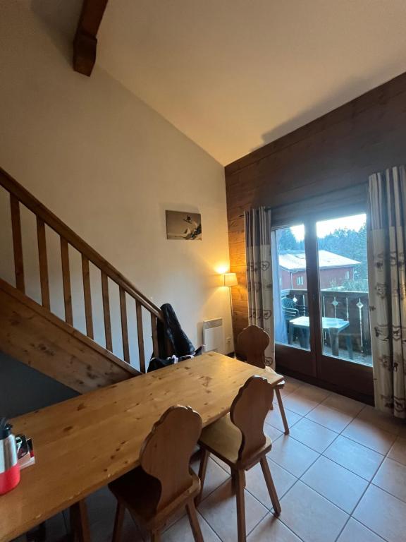 Samoëns 2 - 4