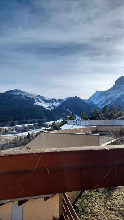 Charmant studio 5 personnes style montagnard - 3