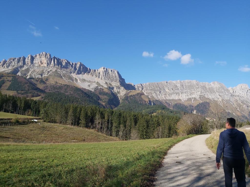 Charmant studio 5 personnes style montagnard - 4