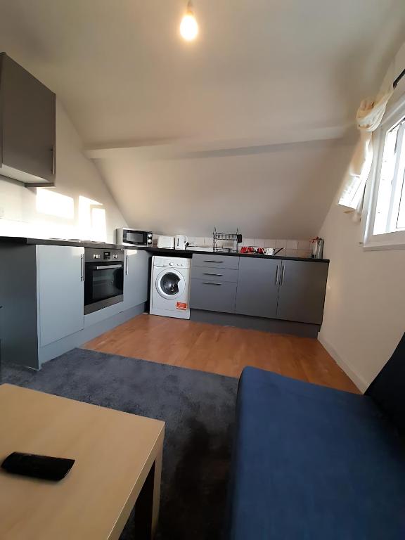 Entire Victoria Park Cardiff Apartment 이미지
