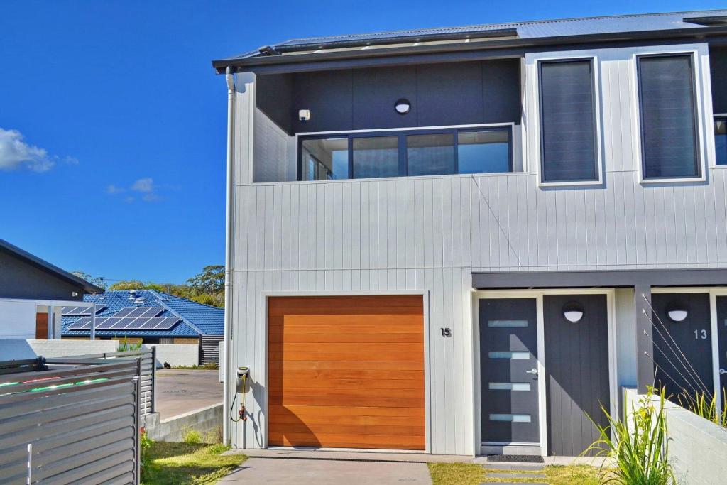 Kastani, South West Rocks