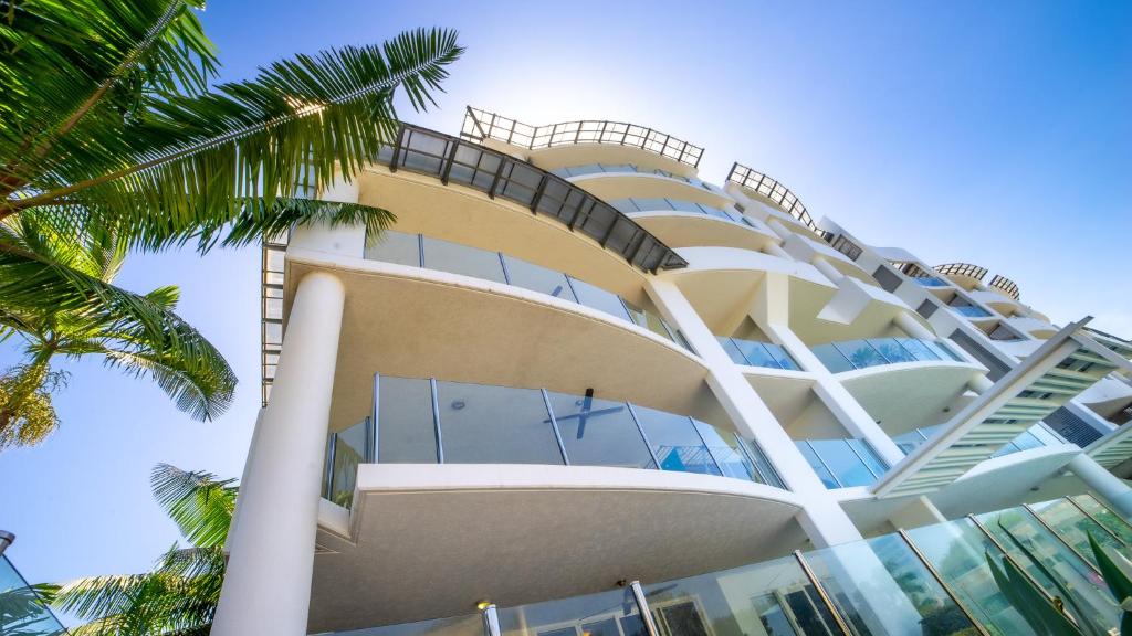 ウォーターズ エッジ アパートメンツ (Waters Edge Apartments) 外観