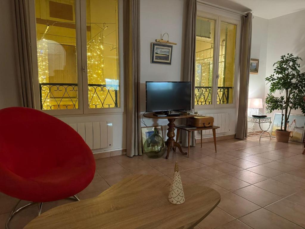 Sanary appartement 2-4 personnes à deux pas du port - 1