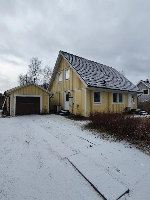 7 sovrum 8 bäddar 9 sovplatser, Berga