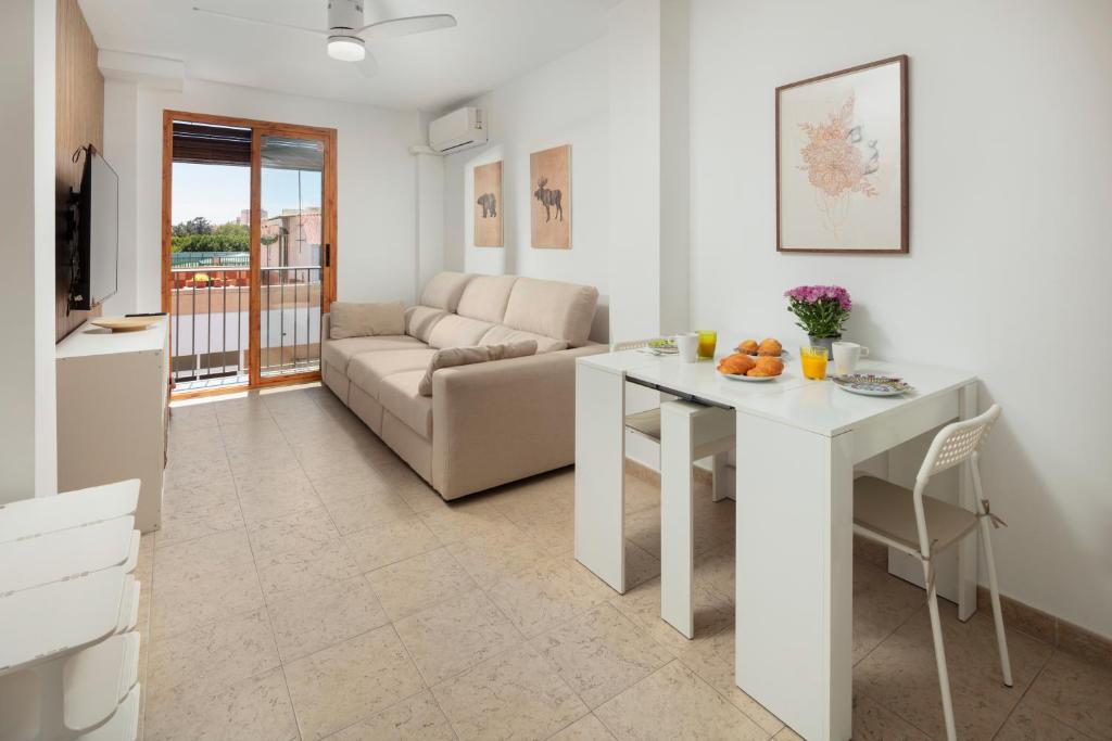 Cosy Apartment in Las Lagunas - Sleeps 4 - 3