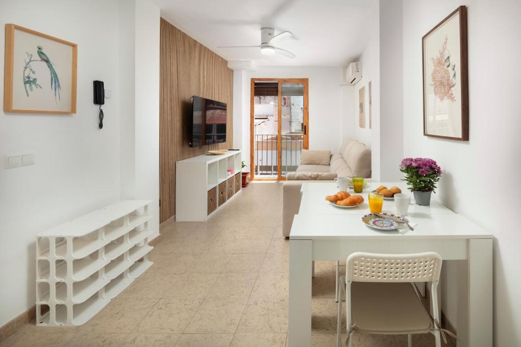 Cosy Apartment in Las Lagunas - Sleeps 4 - 2