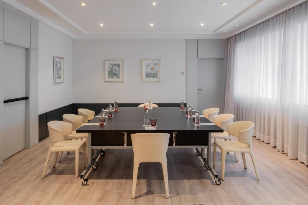 Tárgyalóterem/bálterem