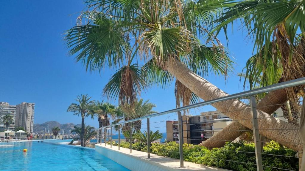 Sunset Cliffs Seaside Apartment, Benidorm